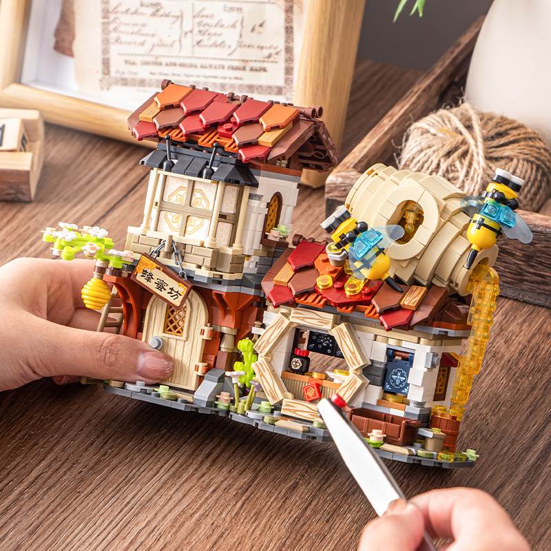Creative building block mini DIY retro Chinese style street view honey ...