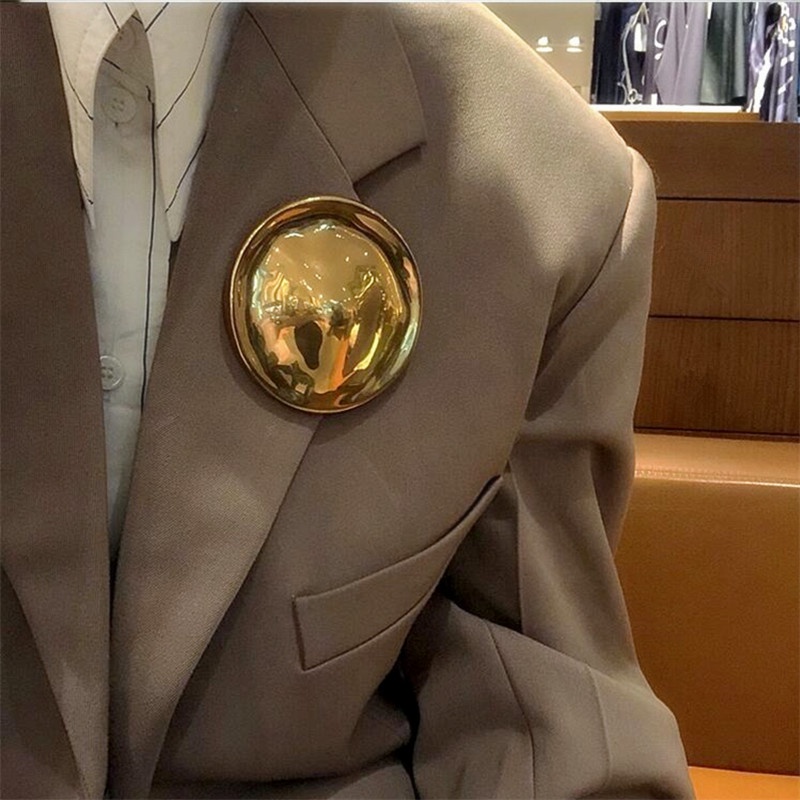 Big Statement Irregular Fashion Metallic Round Slice Brooches For Women ...