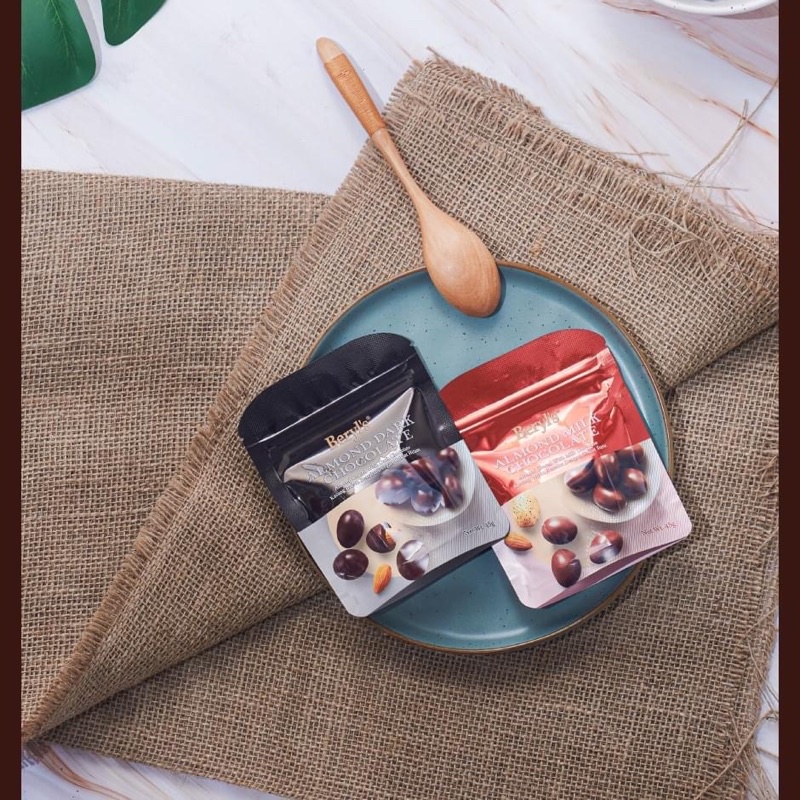 (2 Flavors) Beryl's Chocolate almond zip bag 45g pure bitter new model