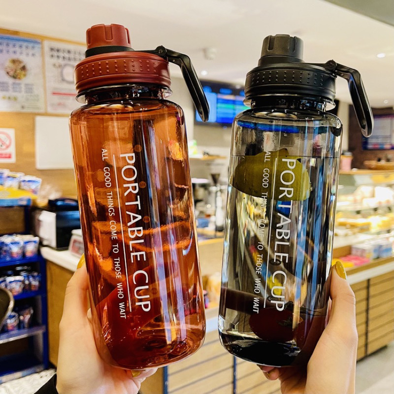 Spray Portable Water Bottle 600ml – Isolierte, Auslaufsichere Sportflasche Mit Trink- & Sprühfunktion, Für Outdoor