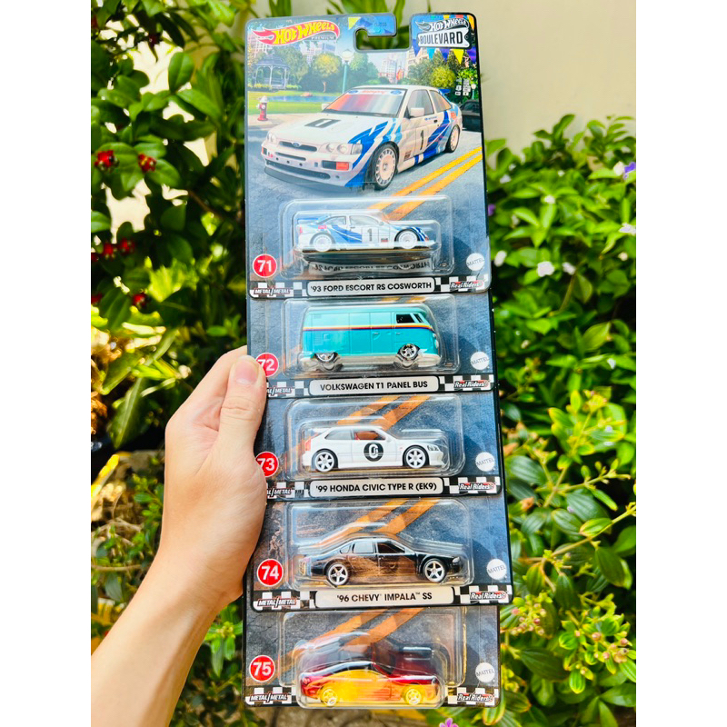 Hobby Store Hot Wheels Premium Boulevard 2023 model car (Ford ...