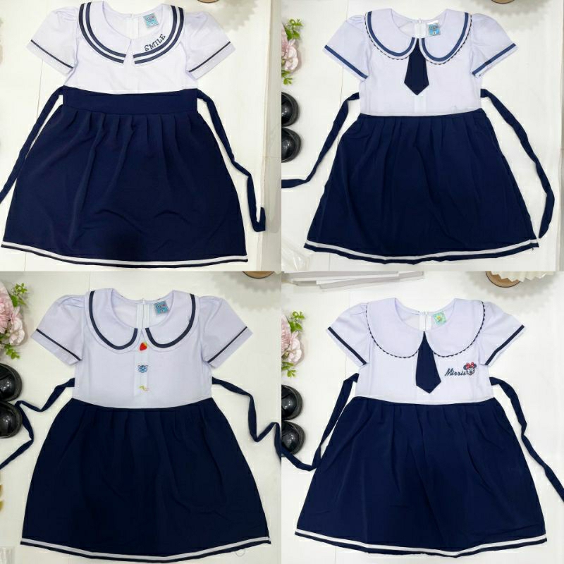 Student dress Cheap and beautiful elementary school uniform, new