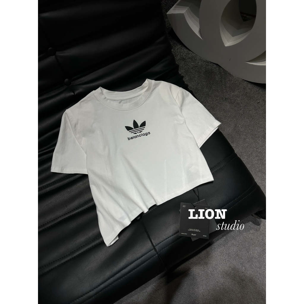 Adidas balen CrossBodied Black And White CrossBody Shirt, Laminated
