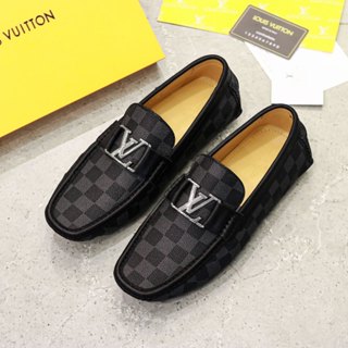 New arrivals ✓ L-V Casual shoes 👟 premium product. Limited stock