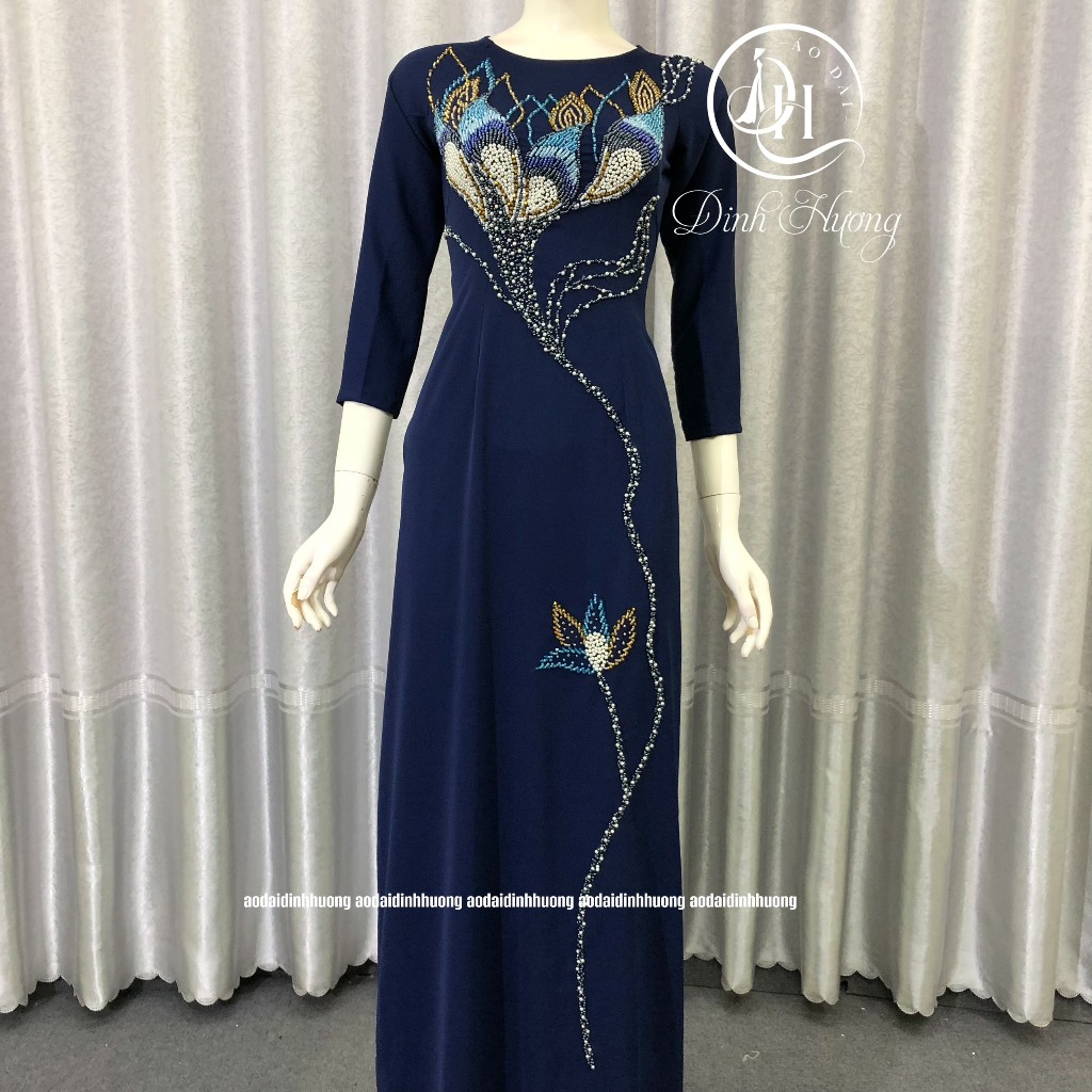 Dinh Huong Middle-Aged Ao Dai With Fine Silk, Black And Blue Silk With ...