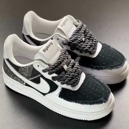 Af1 Men's and Women's Sports Shoes with Black and White Brocade Pattern ...
