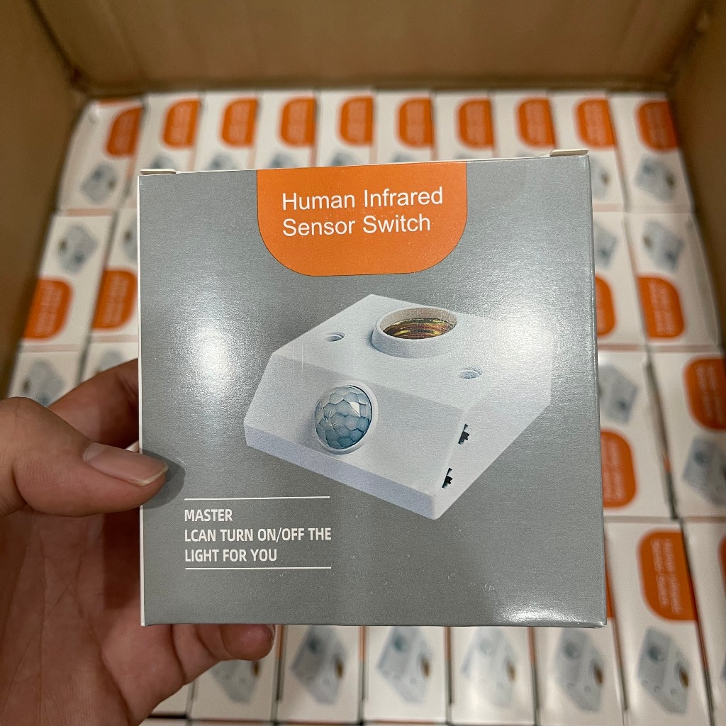 Infrared motion sensor lamp holder Tail E27 automatically turns on and