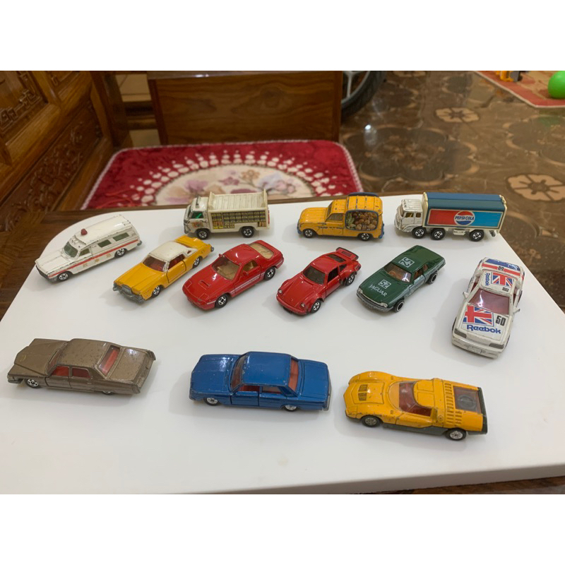 Tomica Cars 2 C-19 Raoul Caroul Actionauto – Offizielles Lizenzprodukt Aus Japan, Ca. 7 Cm Lang