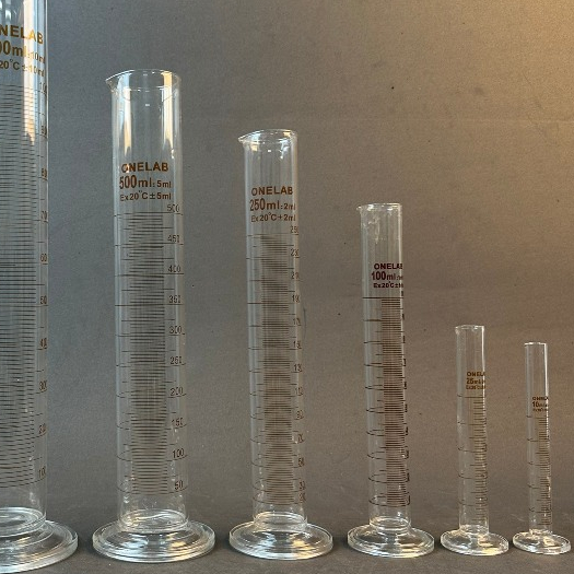 Onelab graduated glass measuring cylinder sizes 10ml, 25ml, 50ml, 100ml ...