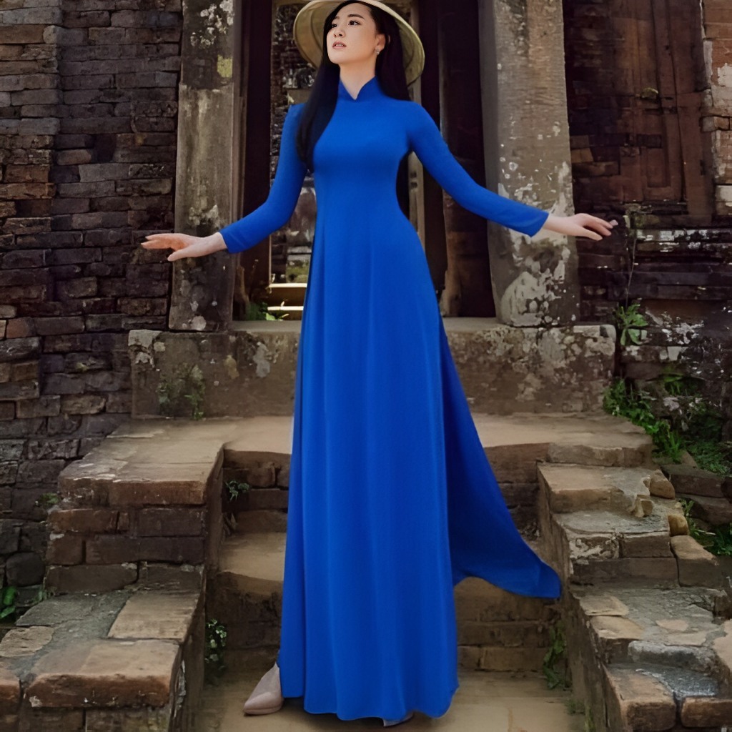 Traditional American Silk Ao Dai, Beautiful Model, Shocking Price ...