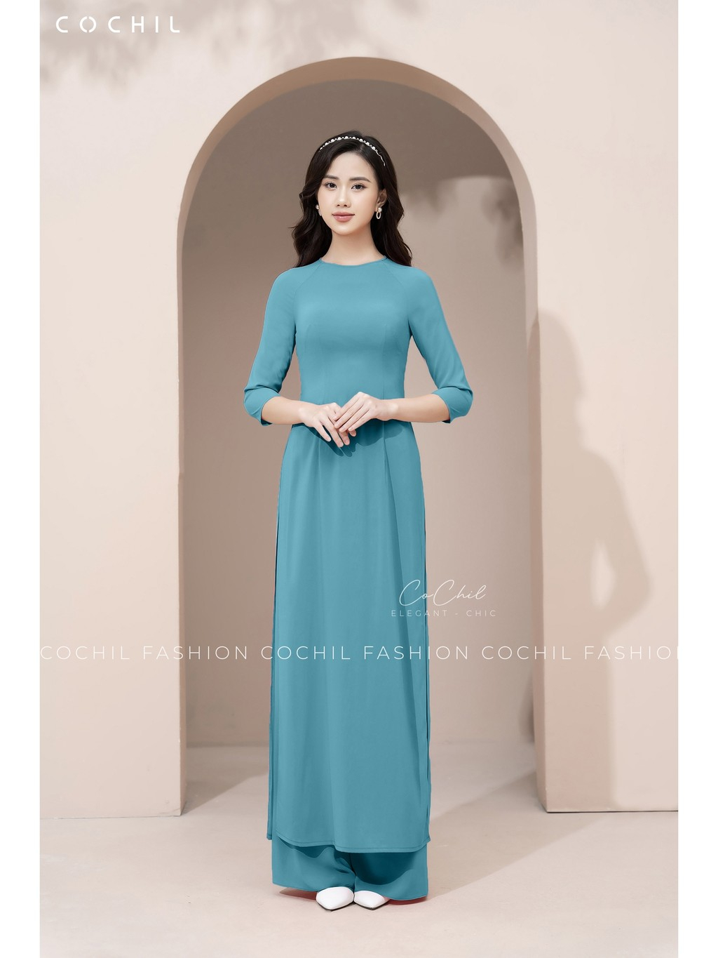 COCHIL traditional 4-panel ao dai with round neck and short sleeves ...