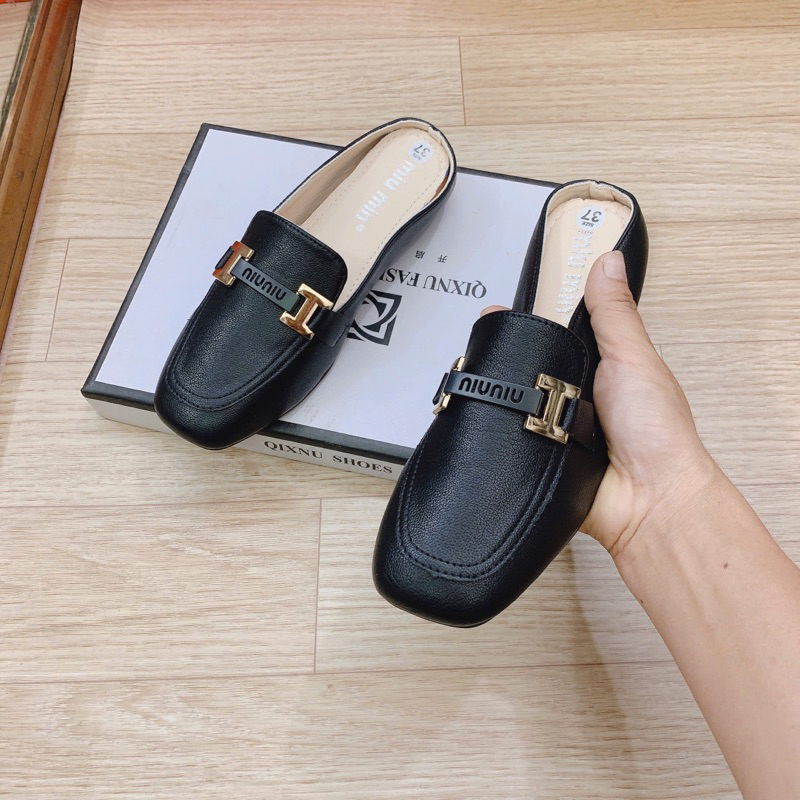 Flat sole with horizontal buckle, high quality leather, super soft ...