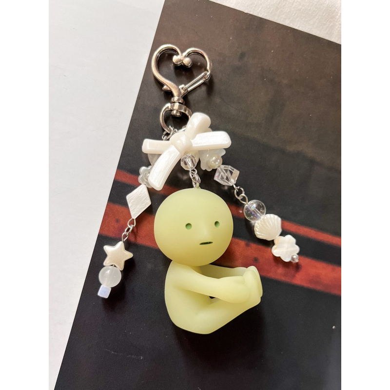 Smiski Keychain Glow In The Dark • Genuine Smiski Luminous Keychain