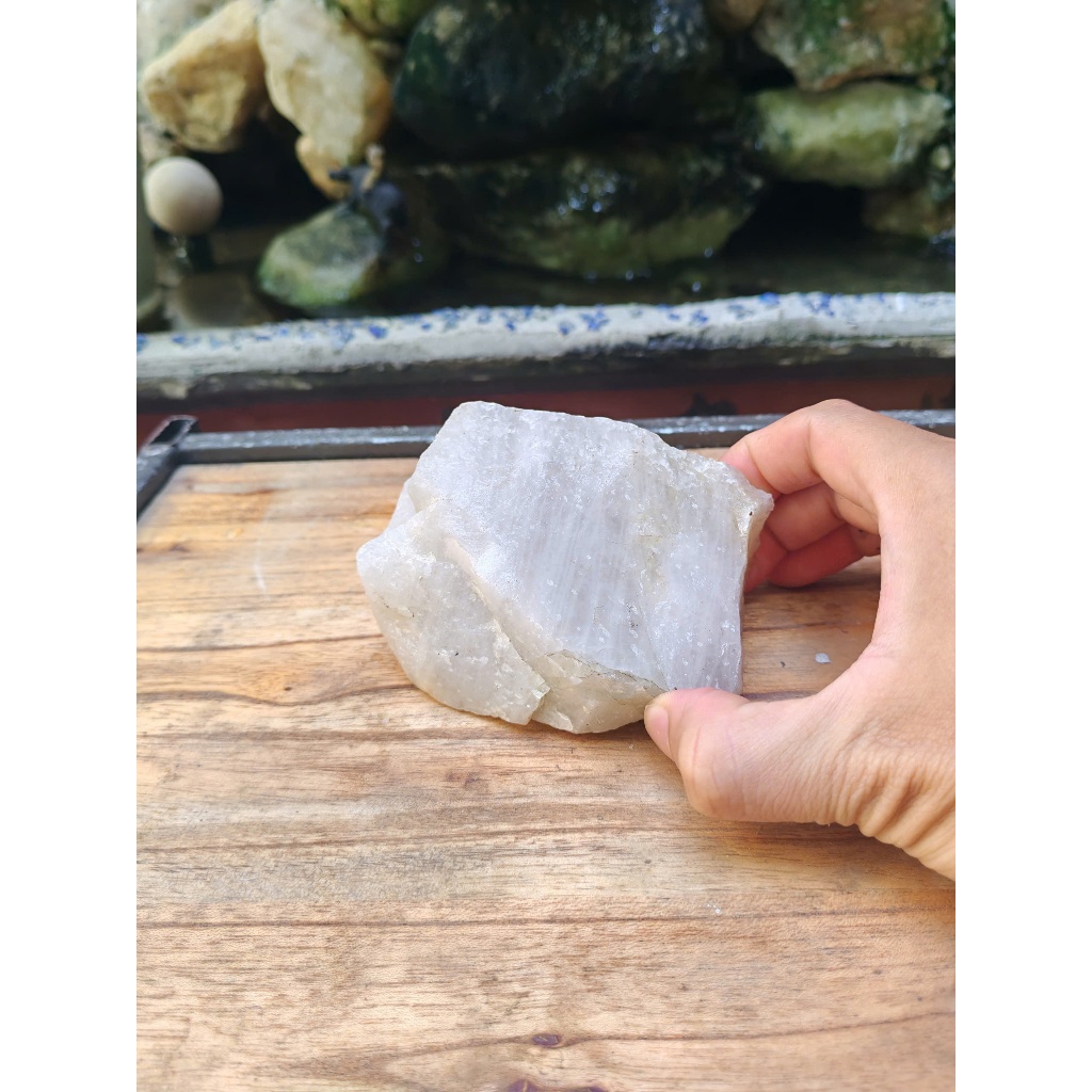 Beautiful natural rough white quartz stone for collection, paperweights ...
