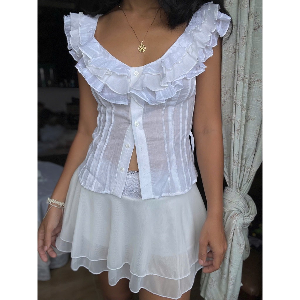 Ruffled Edging And Additional Button Details Collar Shirts main image 1