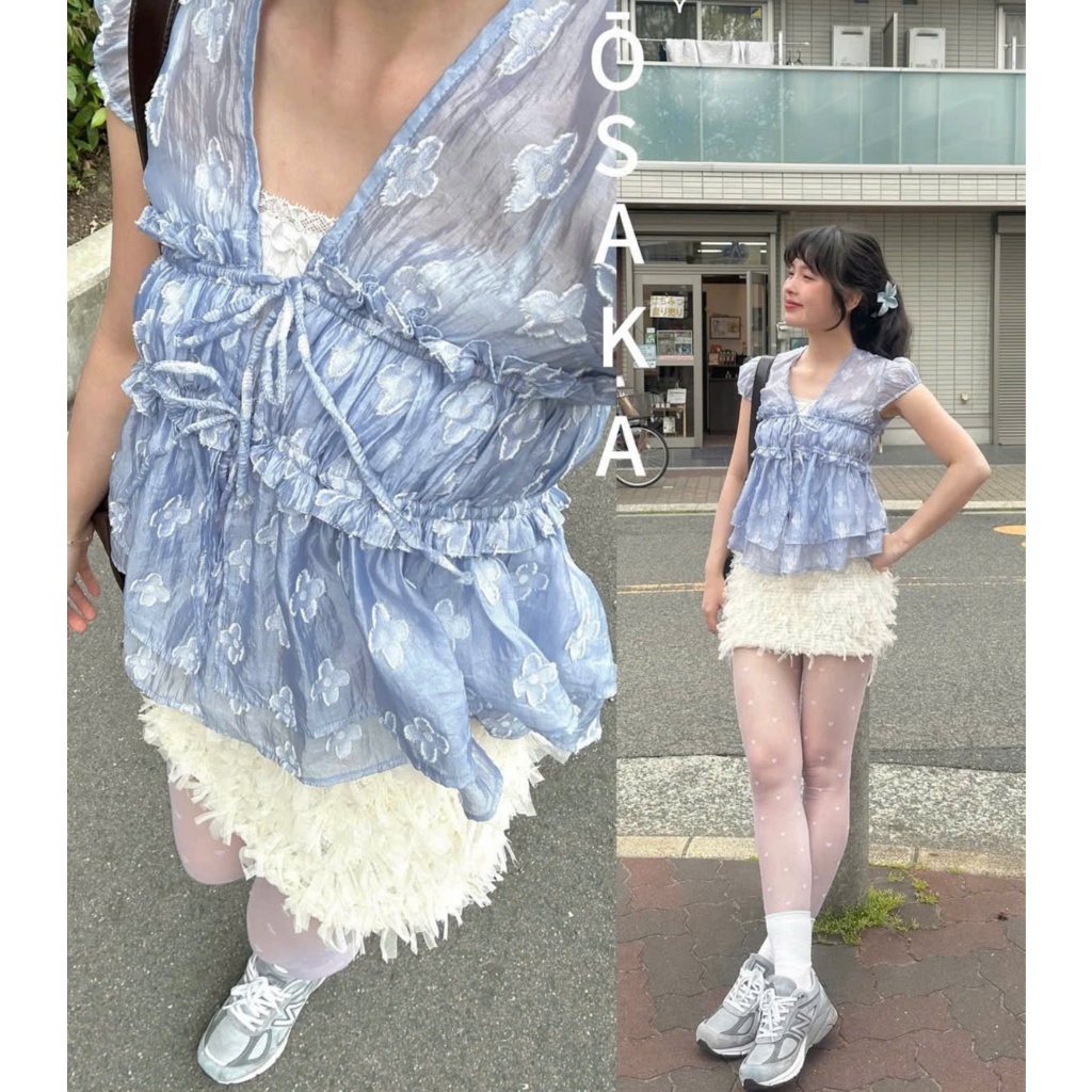 2 Layers - Without innerwear - V-neck shirt made of iridescent chiffon ...