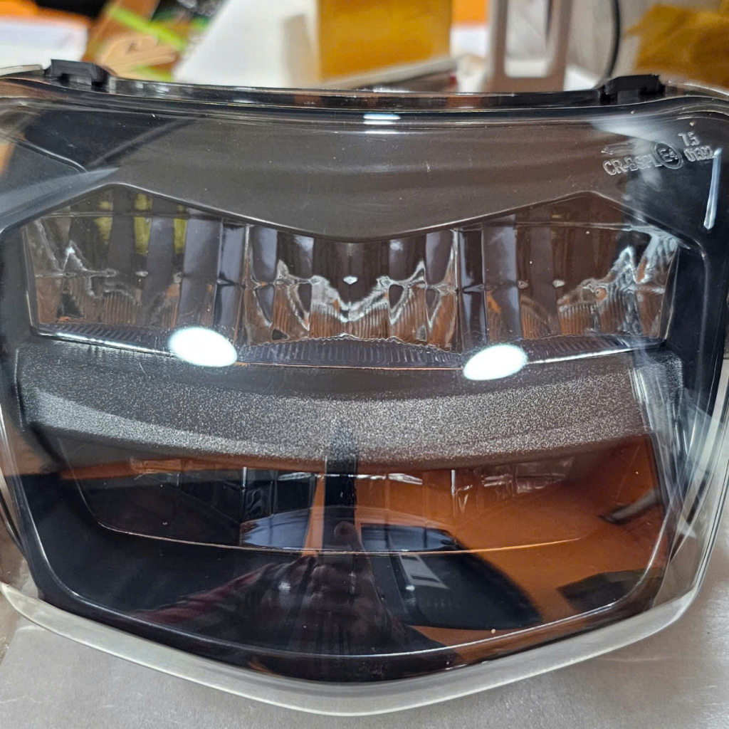 Wave S headlights with 2 shiny LEDs for wave RS / Wave s100 (2005-2024 ...