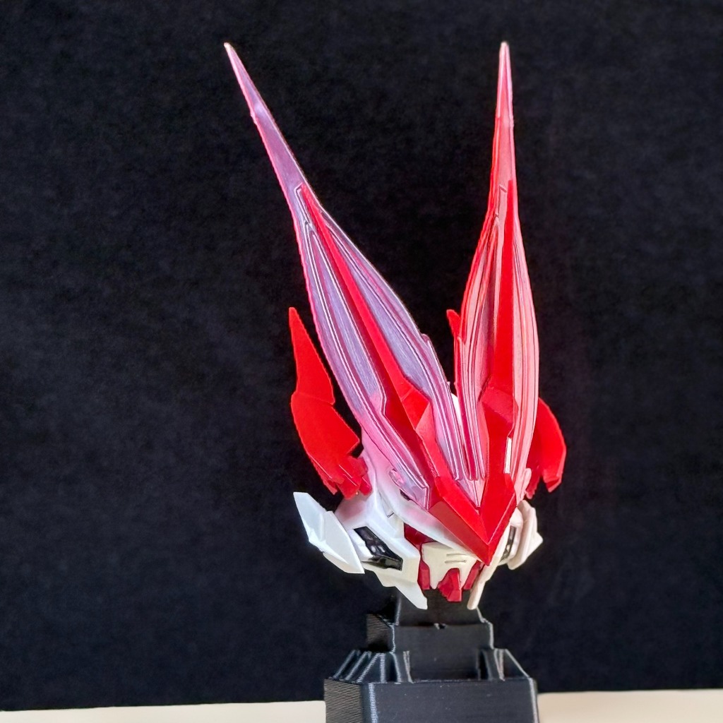 Dragonic head accessory model assembled for MG 1/100 astray gundam ban ...