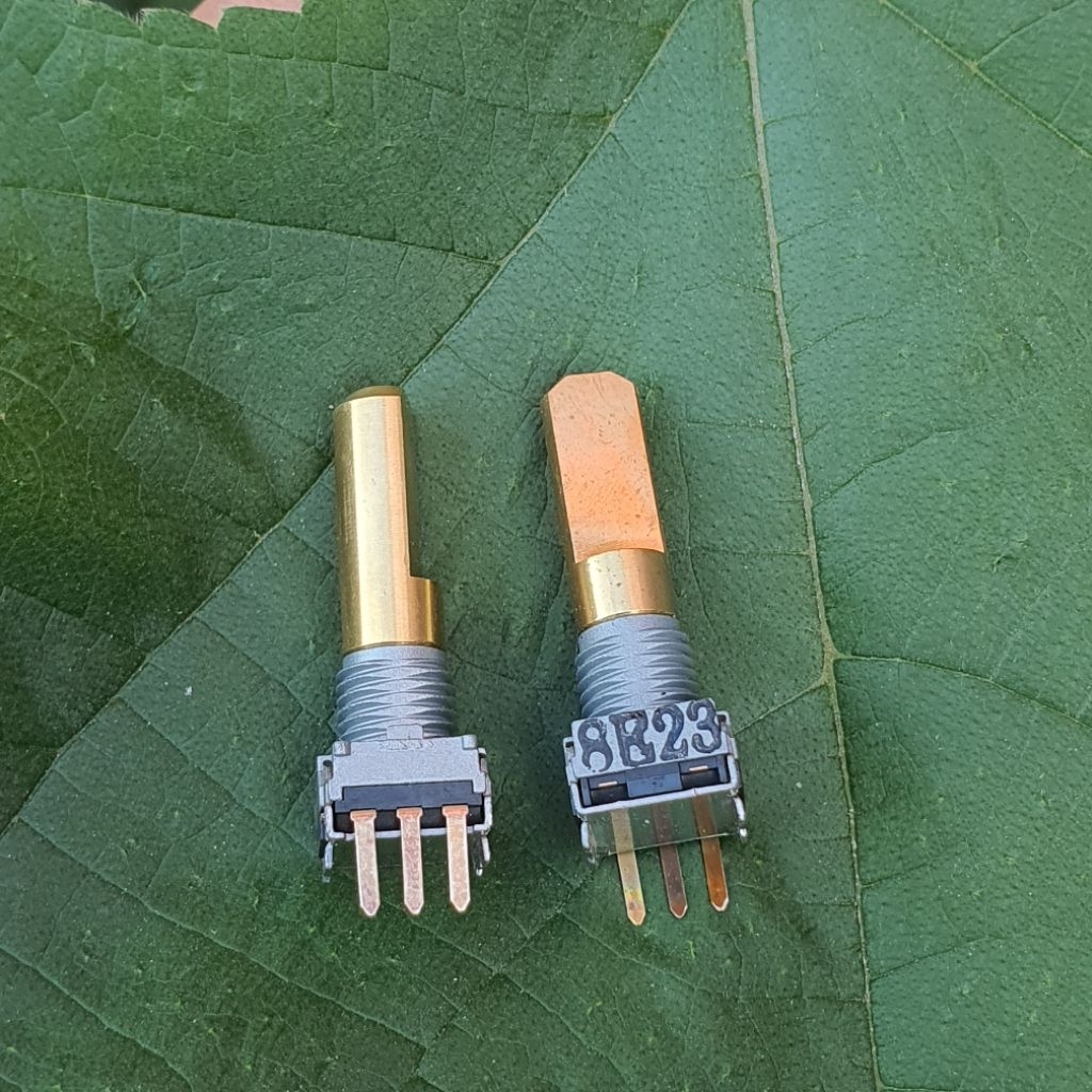3-pin digital variable resistor encoder knob with copper knob | Shopee ...