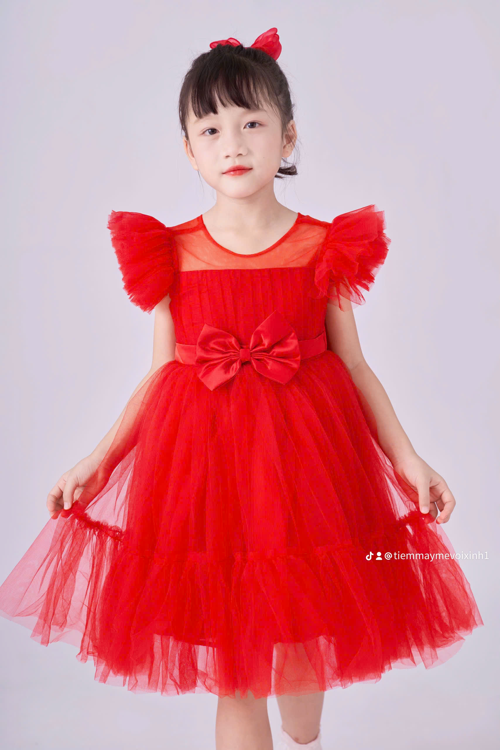 Princess dress with fishtail design for girls in blue, red, white, pink ...