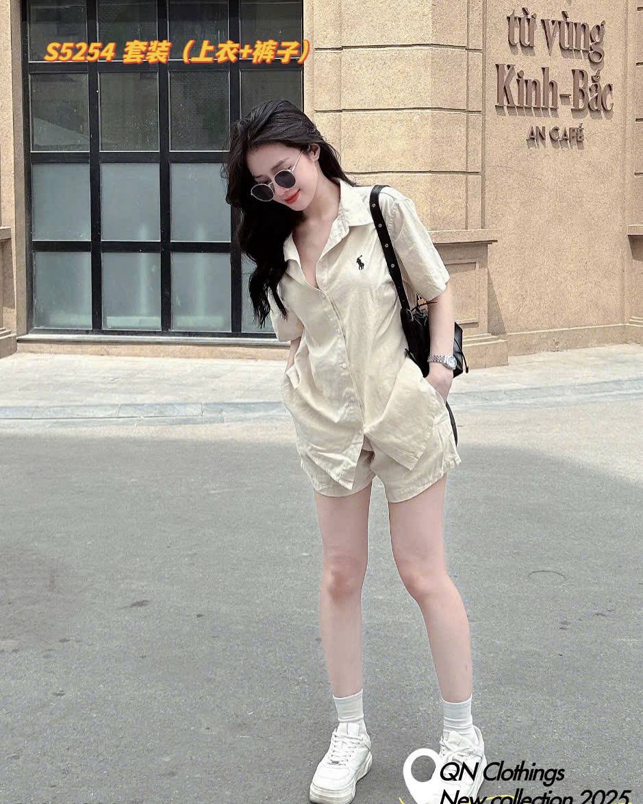 Unique Moon Horse Print Casual Long-Sleeved Shirt Wide-Leg Pants Set