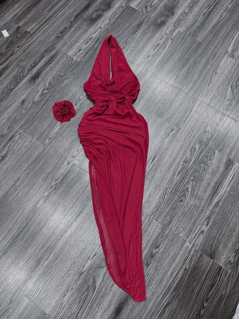 Women's bodycon dress with halter neck, long form, embellished with